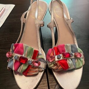 Beautiful Emilio Pucci slingback.   Never been worn 38